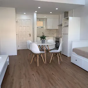 https://fantastic-apartment-los-cristianos-free-wifi.tenerifehoteles.net
